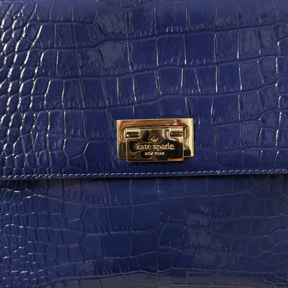 🔥🔥🔥A Beautiful Royal Blue Kate Spade Purse!🔥🔥🔥 - Picture 2 of 7